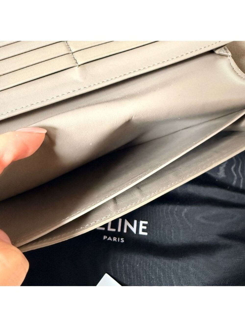 Celine Large Strap Wallet in Grained Calfskin Pebble Taupe/Gray Authentic - Picture 16 of 16